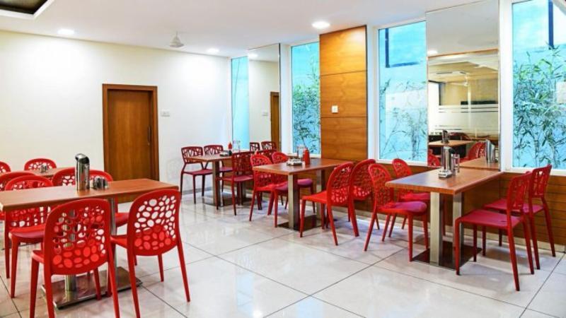 Oyo 14500 Hotel Hill View Guest House ไฮเดอราบัด ภายนอก รูปภาพ