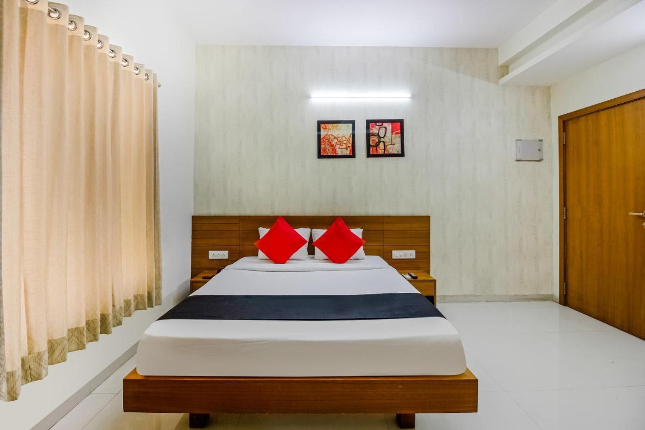 Oyo 14500 Hotel Hill View Guest House ไฮเดอราบัด ภายนอก รูปภาพ