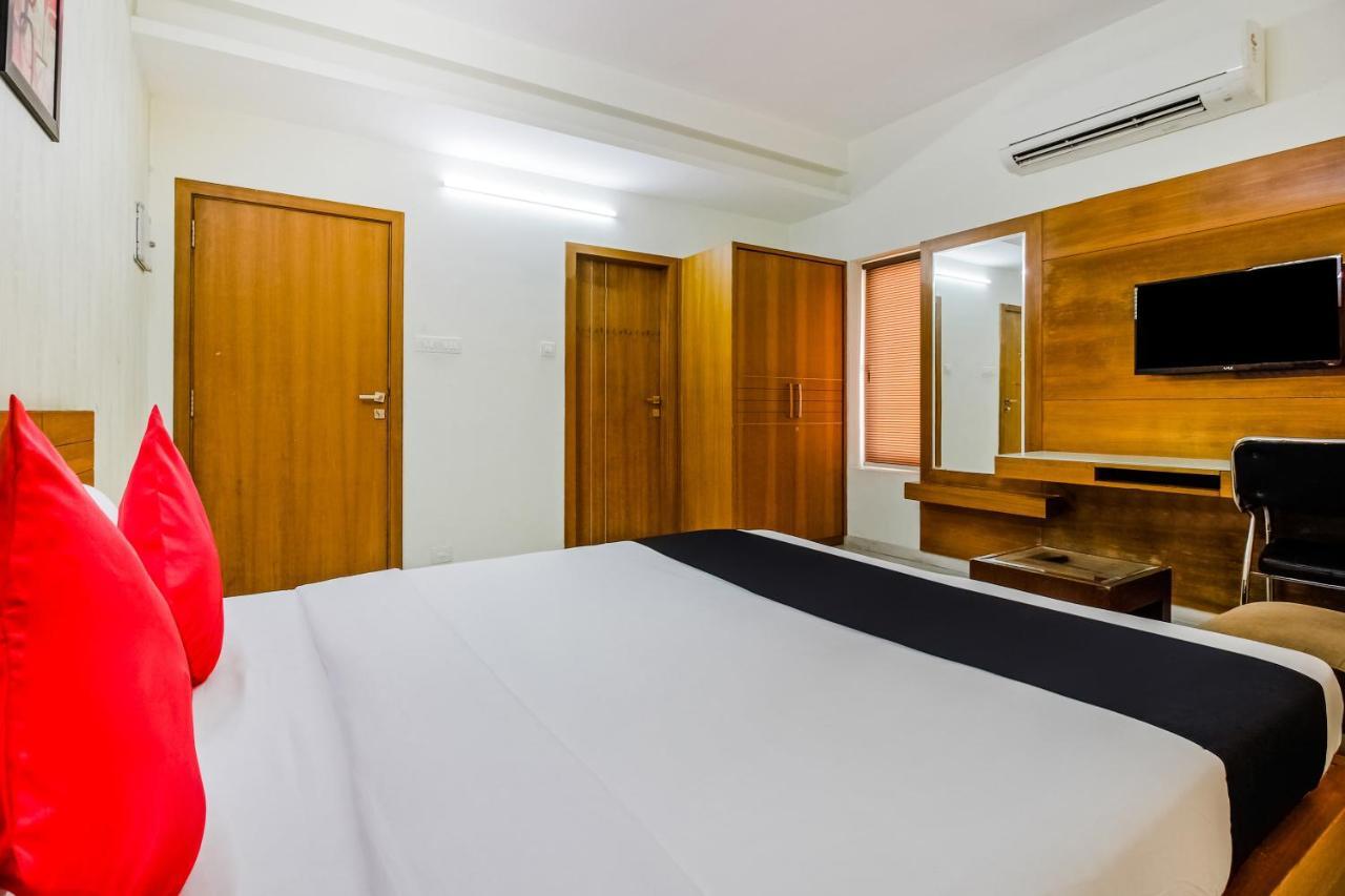 Oyo 14500 Hotel Hill View Guest House ไฮเดอราบัด ภายนอก รูปภาพ