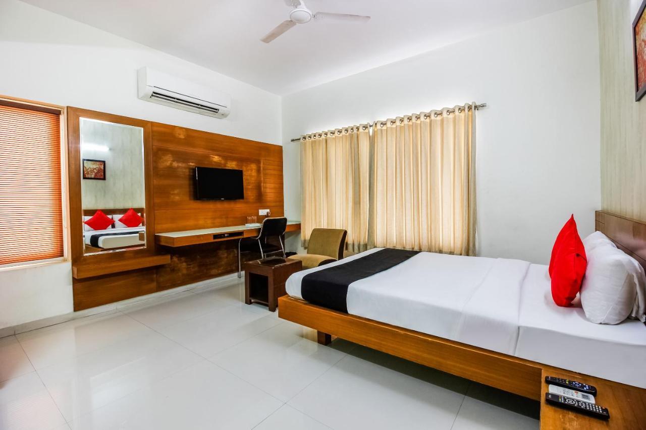 Oyo 14500 Hotel Hill View Guest House ไฮเดอราบัด ภายนอก รูปภาพ