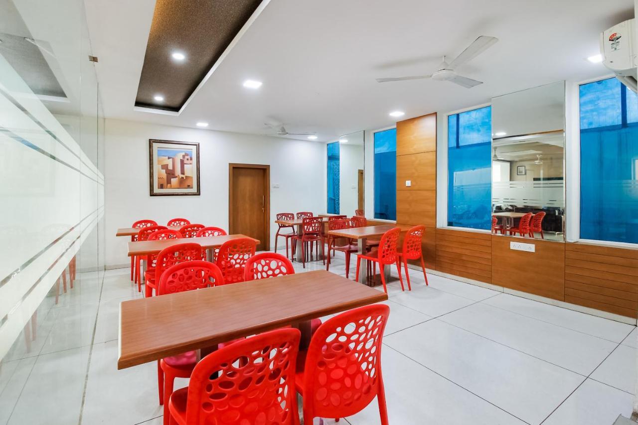 Oyo 14500 Hotel Hill View Guest House ไฮเดอราบัด ภายนอก รูปภาพ