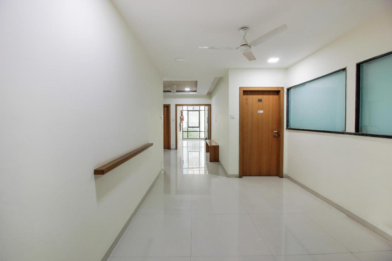 Oyo 14500 Hotel Hill View Guest House ไฮเดอราบัด ภายนอก รูปภาพ
